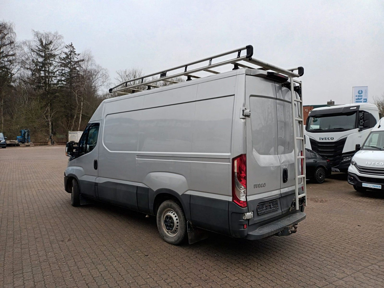 Iveco Daily 35S12V 3520L AHK Dachträger 85 kW (116 ... - Furgon: slika 2 Iveco Daily 35S12V 3520L AHK Dachträger 85 kW (116 ... - Furgon: slika 2