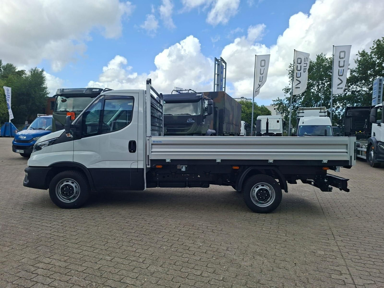 Iveco Daily 35S14A8Y Henschel 3-Seiten Kipper - Dostavno vozilo sa otvorenom sandukom: slika 2 Iveco Daily 35S14A8Y Henschel 3-Seiten Kipper - Dostavno vozilo sa otvorenom sandukom: slika 2