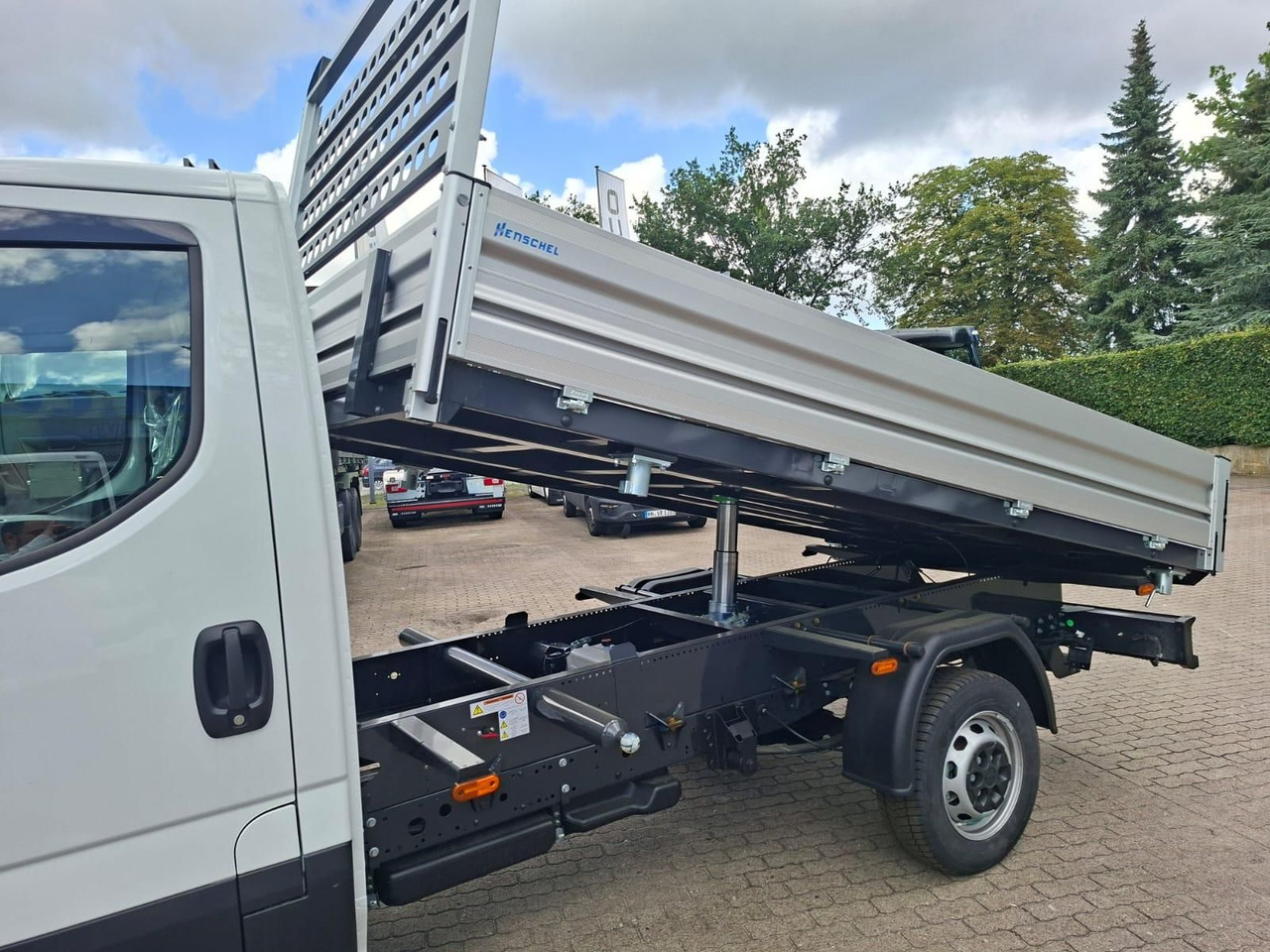 Iveco Daily 35S14A8Y Henschel 3-Seiten Kipper - Dostavno vozilo sa otvorenom sandukom: slika 3 Iveco Daily 35S14A8Y Henschel 3-Seiten Kipper - Dostavno vozilo sa otvorenom sandukom: slika 3