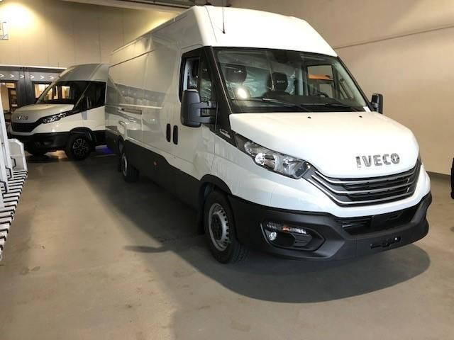 Iveco Daily 35S16A8V MY 2022 Klima 4100 116 kW (158... - Furgon: slika 2 Iveco Daily 35S16A8V MY 2022 Klima 4100 116 kW (158... - Furgon: slika 2