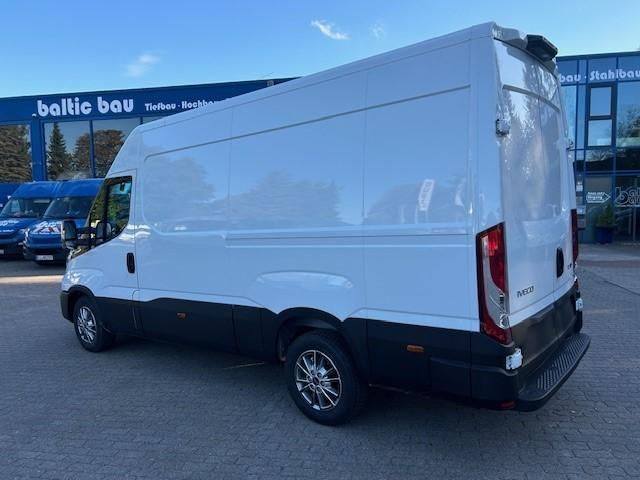 Iveco Daily 35S16HA8 V H2 3520L Automatic+Rückfahr... - Furgon: slika 5 Iveco Daily 35S16HA8 V H2 3520L Automatic+Rückfahr... - Furgon: slika 5