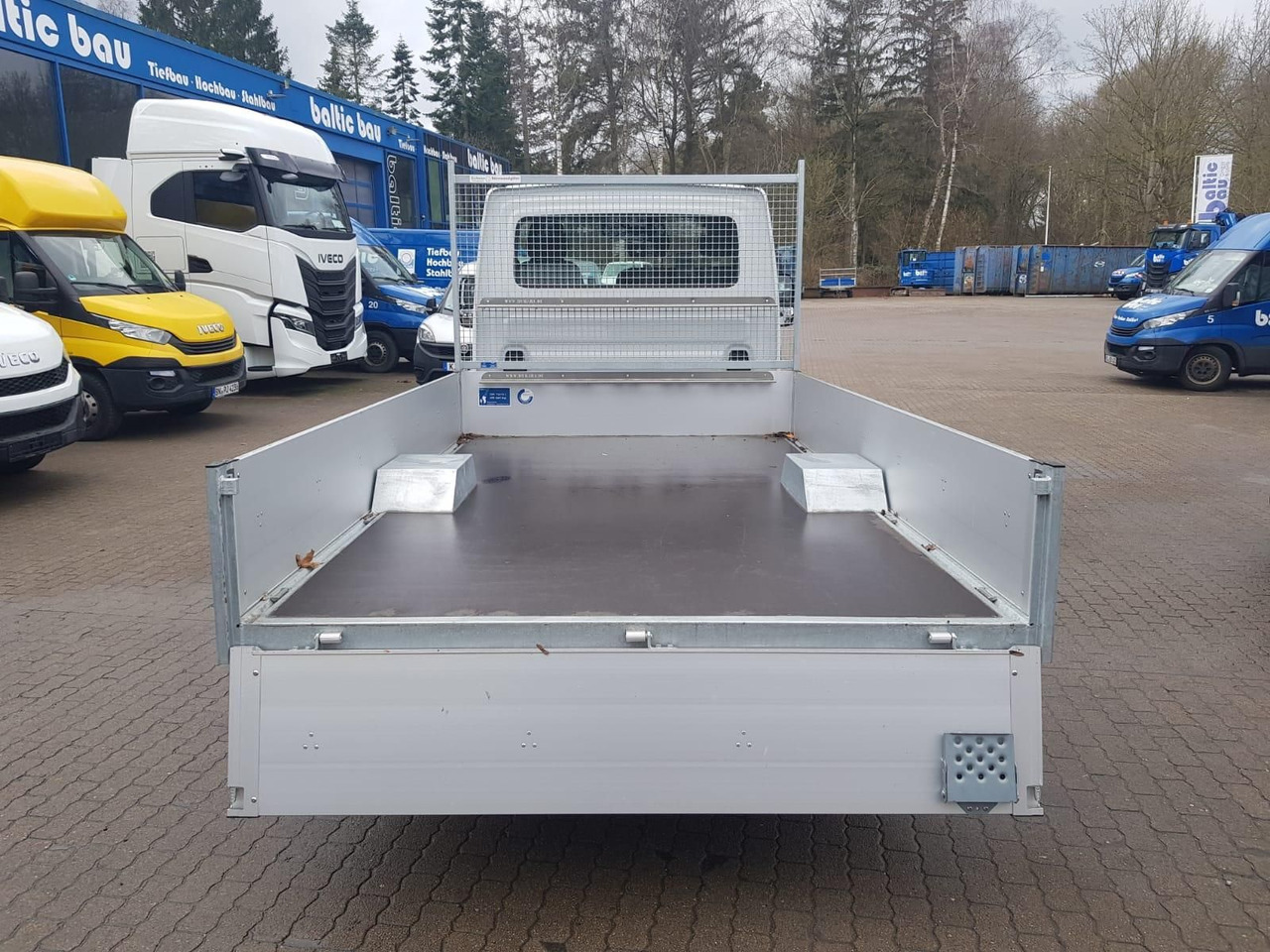 Iveco Daily 38S14E Pritsche AHK,HI-Connect,ACC 140 ... - Dostavno vozilo sa otvorenom sandukom, Električno dostavno vozilo: slika 5 Iveco Daily 38S14E Pritsche AHK,HI-Connect,ACC 140 ... - Dostavno vozilo sa otvorenom sandukom, Električno dostavno vozilo: slika 5