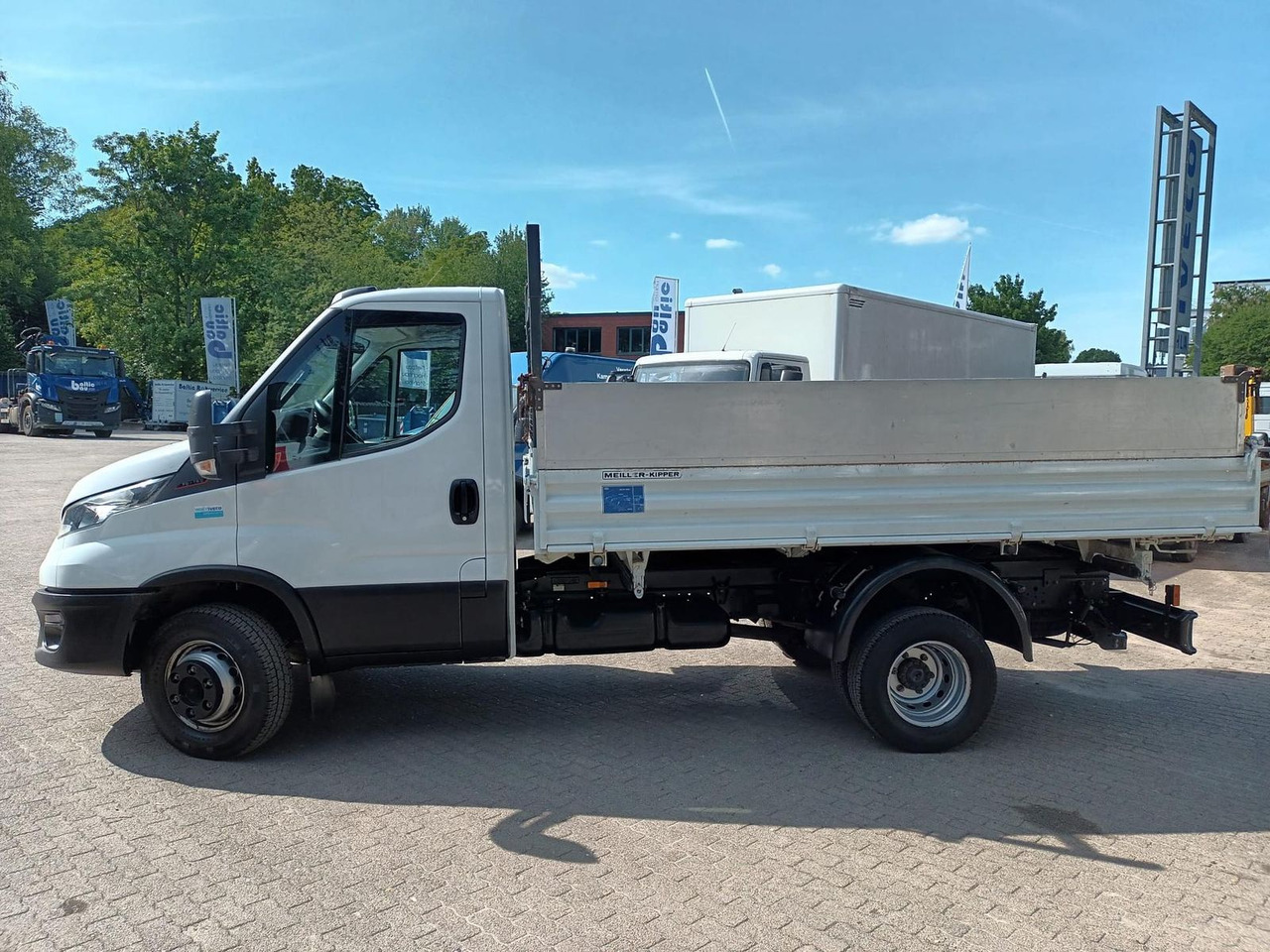 Iveco Daily 70C18H Meiler Dreiseitenkipper, AHK, Klima - Dostavno vozilo istovarivač: slika 2 Iveco Daily 70C18H Meiler Dreiseitenkipper, AHK, Klima - Dostavno vozilo istovarivač: slika 2