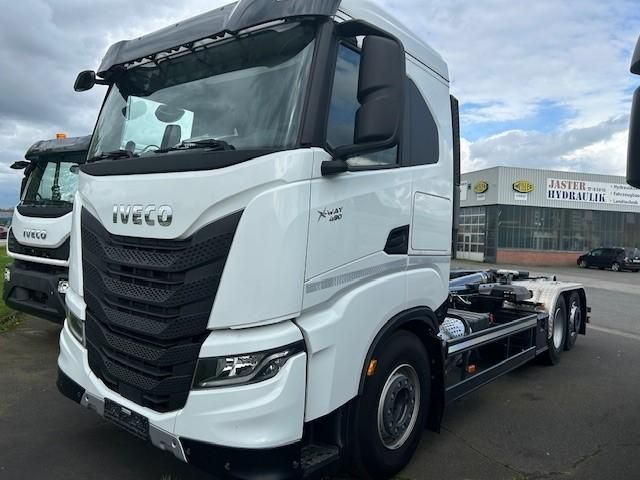 Iveco X-WAY AS280X49Y/PS ON Abrollkipper Hiab 21S.... - Kamion sa hidrauličnom kukom: slika 3 Iveco X-WAY AS280X49Y/PS ON Abrollkipper Hiab 21S.... - Kamion sa hidrauličnom kukom: slika 3