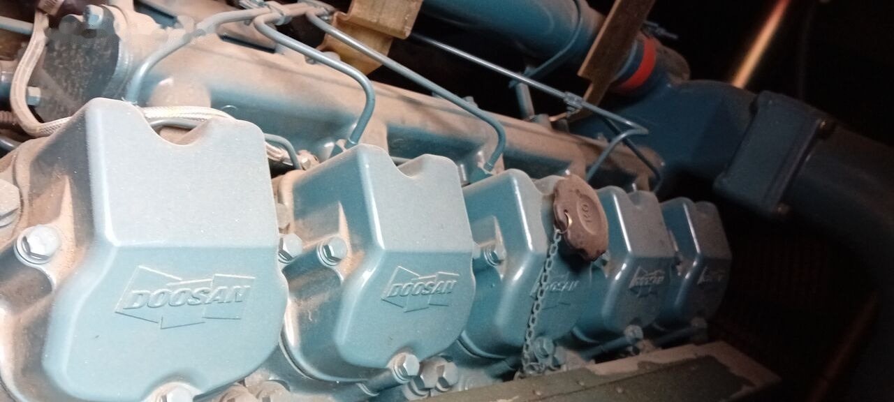 Set generatora novi Stamford Generator Cummins STAMFORD 1600 KVA 2015 rok . Agregaty Prądotwó: slika 42