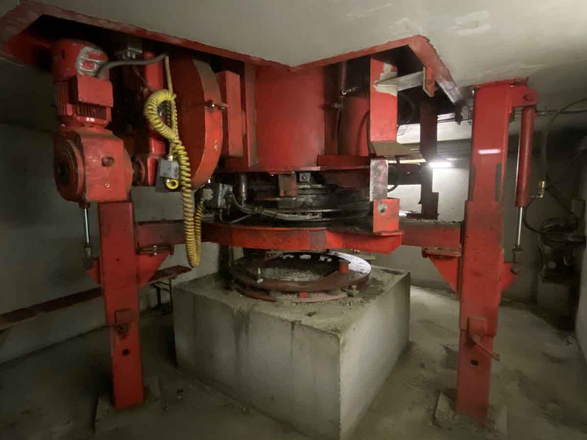 Niemeyer – manhole finisher / Schachtfertiger - Oprema za beton: slika 2 Niemeyer – manhole finisher / Schachtfertiger - Oprema za beton: slika 2