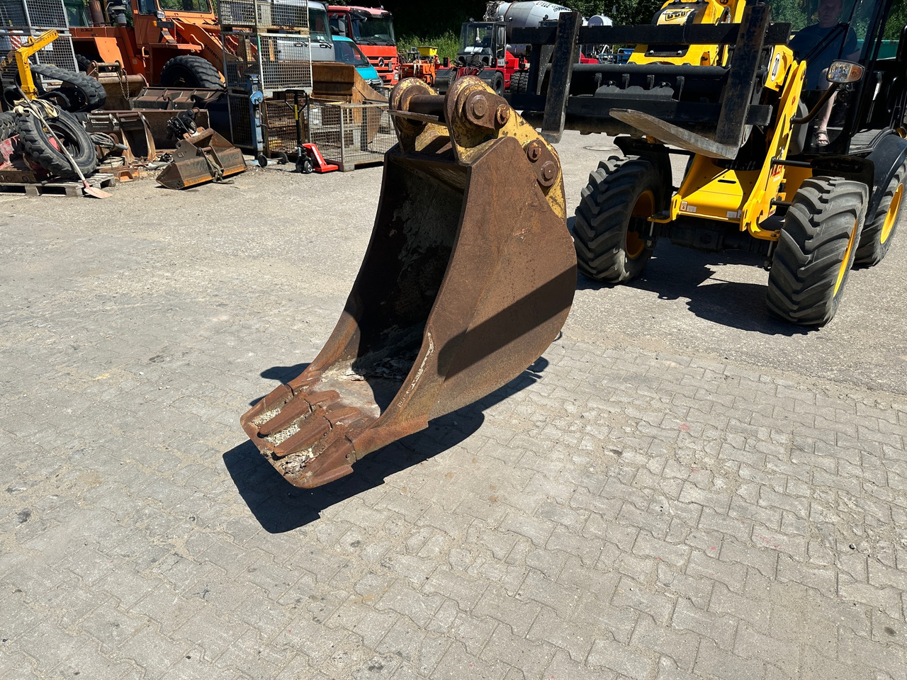 Caterpillar 3208 Tieflöffel 70 cm - Kašika za bager za Građevinska mašina: slika 2 Caterpillar 3208 Tieflöffel 70 cm - Kašika za bager za Građevinska mašina: slika 2