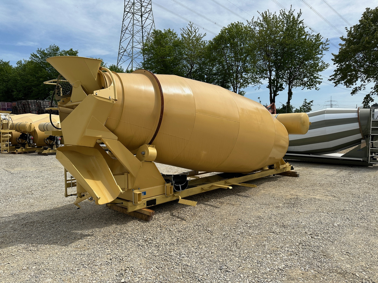 Liebherr HTM1204 Betonmischer Aufbau 12 m3 UNBENUTZT - Bubanj za mikser: slika 3 Liebherr HTM1204 Betonmischer Aufbau 12 m3 UNBENUTZT - Bubanj za mikser: slika 3
