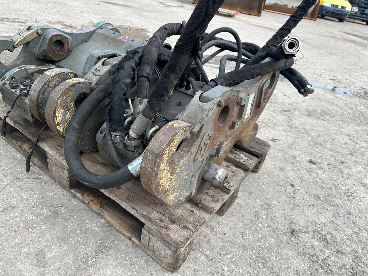 Likufix Liebherr SWA48 Schnellwechsler Vollhydraulisch 924 Compact - Brza spojnica: slika 4 Likufix Liebherr SWA48 Schnellwechsler Vollhydraulisch 924 Compact - Brza spojnica: slika 4