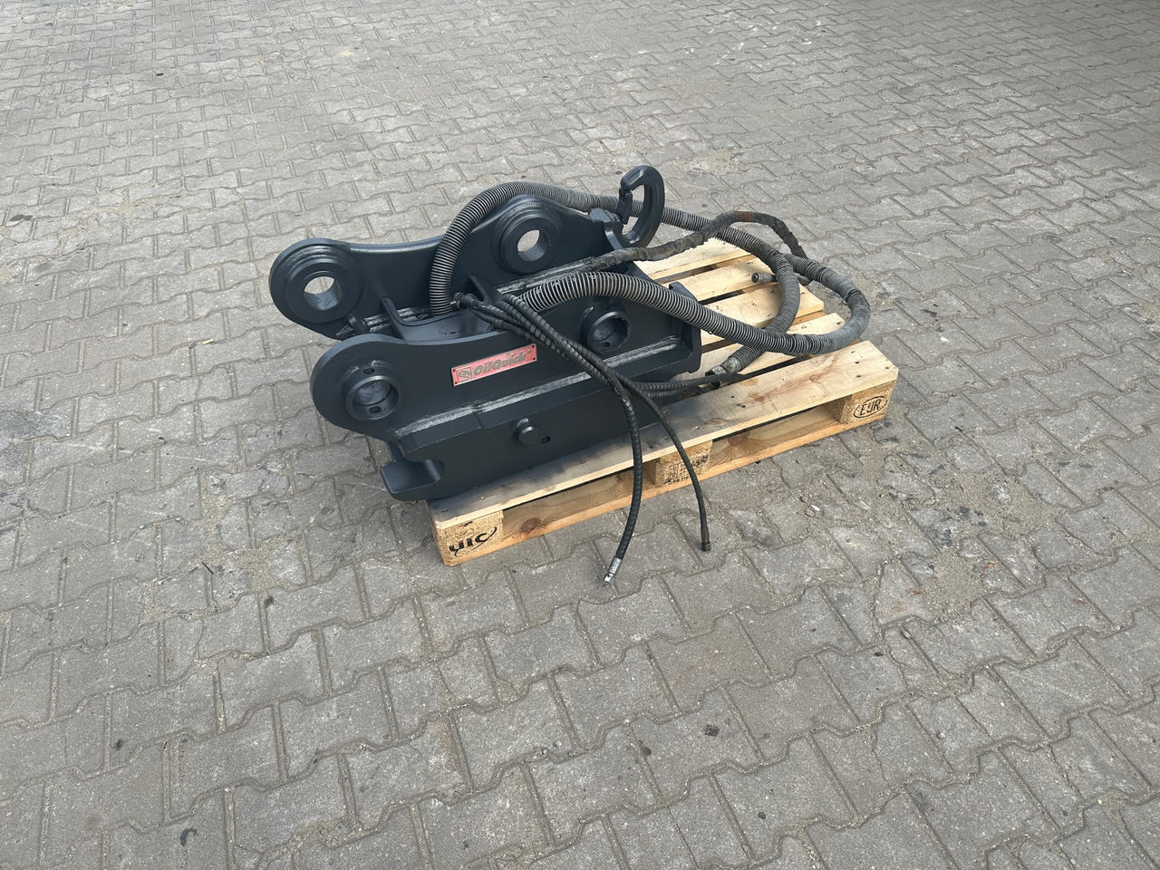 Oilquick OQ 70/55 vollhydraulischer Schnellwechsler - Brza spojnica: slika 2 Oilquick OQ 70/55 vollhydraulischer Schnellwechsler - Brza spojnica: slika 2