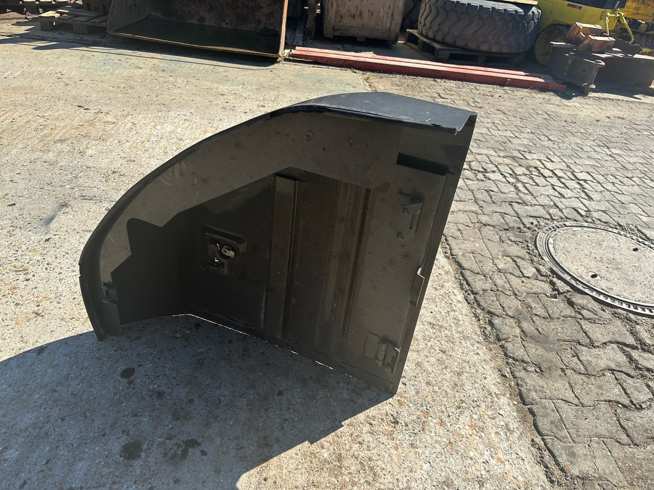 Seitendeckel Hitachi Zaxis 225 USL C - Karoserija i eksterijer za Bager guseničar: slika 3 Seitendeckel Hitachi Zaxis 225 USL C - Karoserija i eksterijer za Bager guseničar: slika 3