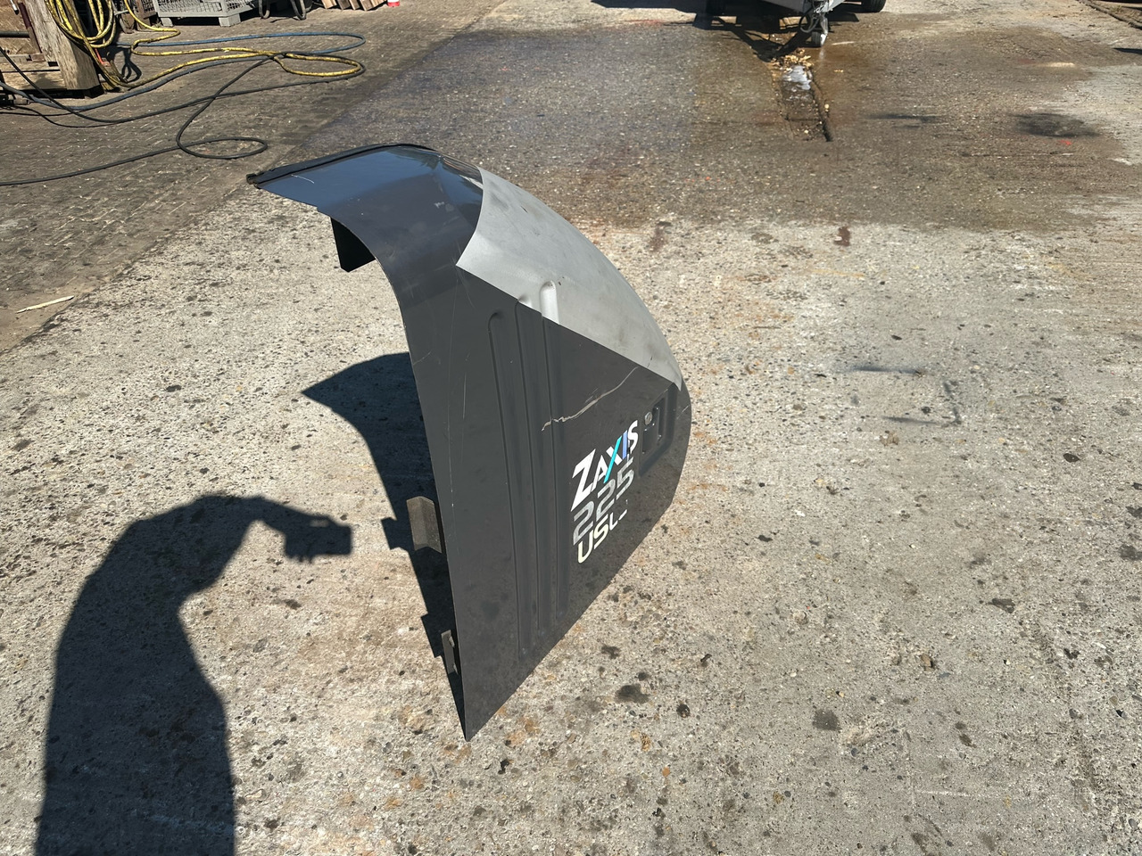 Seitendeckel Hitachi Zaxis 225 USL C - Karoserija i eksterijer za Bager guseničar: slika 2 Seitendeckel Hitachi Zaxis 225 USL C - Karoserija i eksterijer za Bager guseničar: slika 2