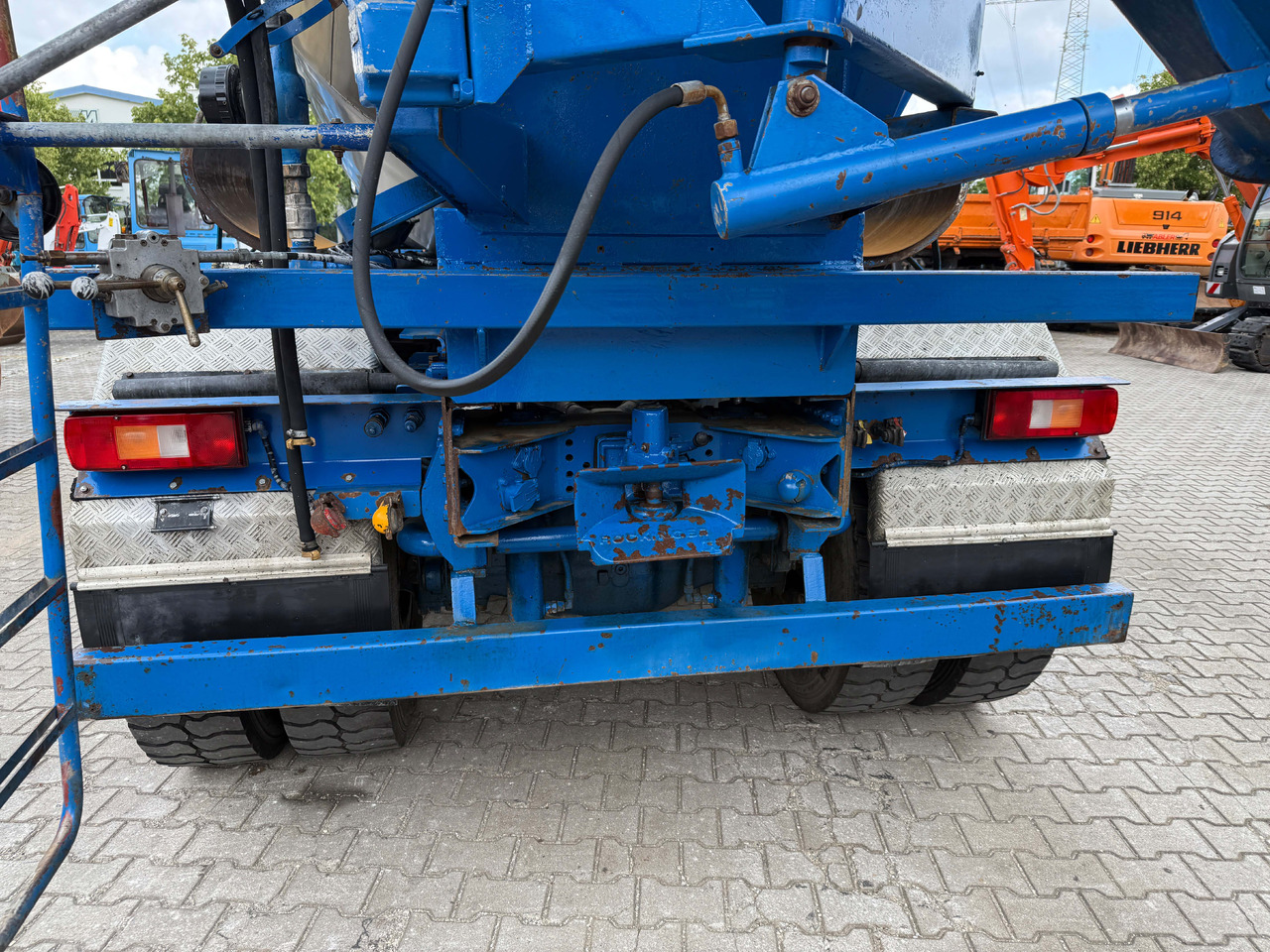 Volvo FM420 Wechselsystem Kipper Betonmischer - Mikser za beton: slika 5 Volvo FM420 Wechselsystem Kipper Betonmischer - Mikser za beton: slika 5