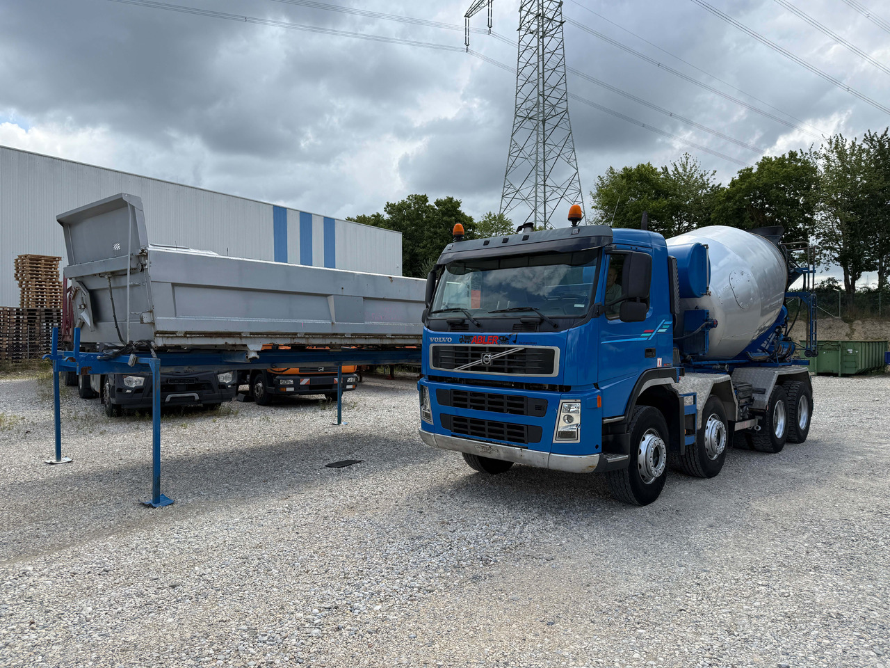 Volvo FM420 Wechselsystem Kipper Betonmischer - Mikser za beton: slika 2 Volvo FM420 Wechselsystem Kipper Betonmischer - Mikser za beton: slika 2
