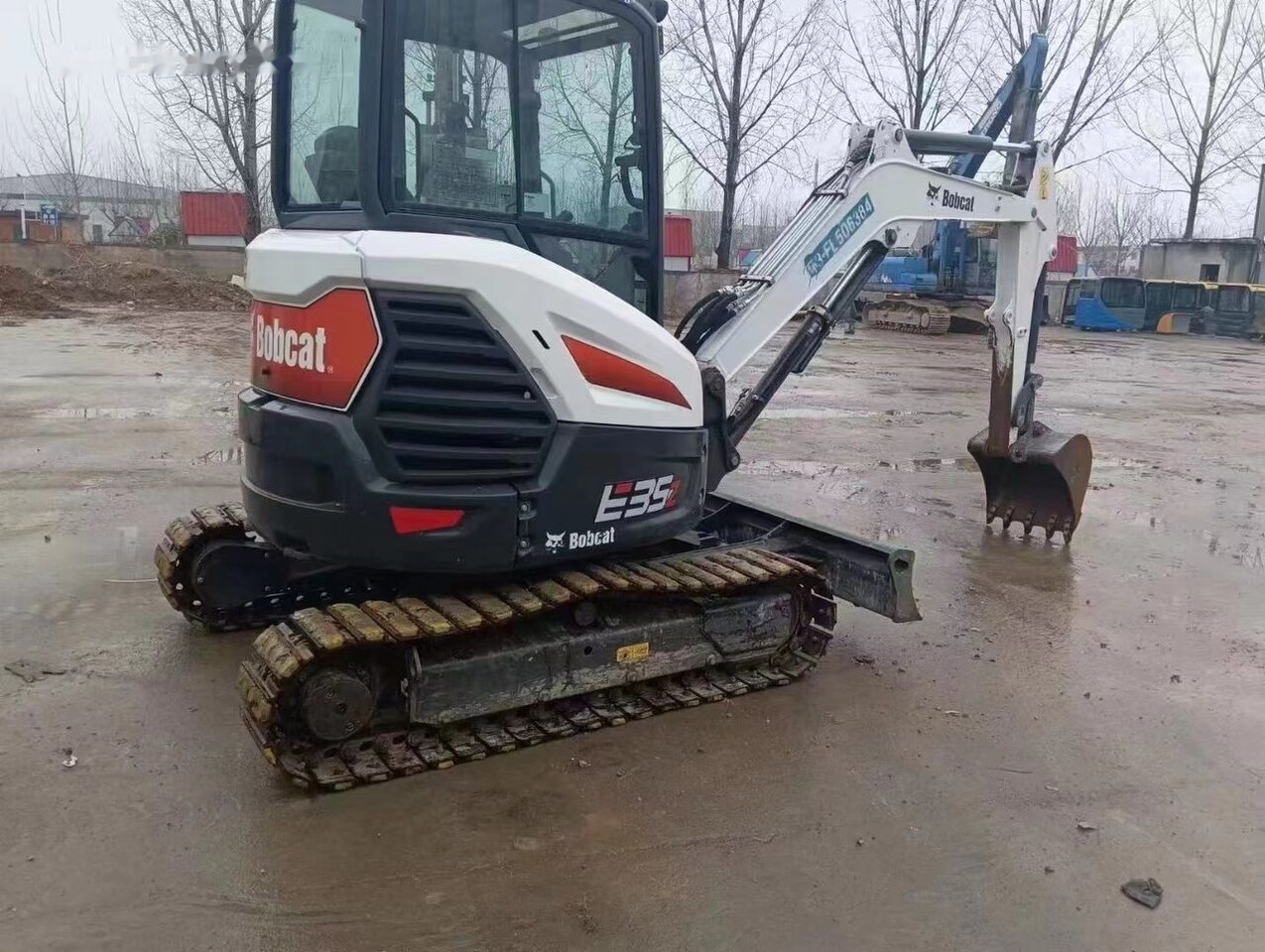 Bobcat E35 - Mini bager: slika 1 Bobcat E35 - Mini bager: slika 1
