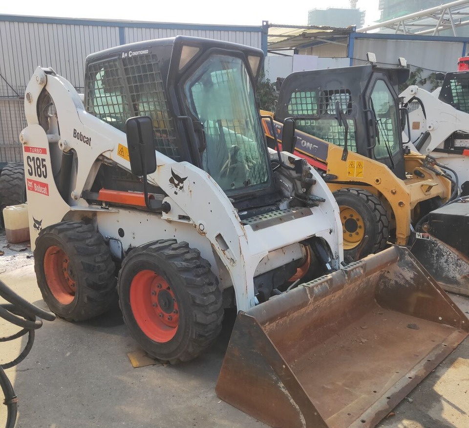 Bobcat S185 - Mini utovarivač: slika 4 Bobcat S185 - Mini utovarivač: slika 4