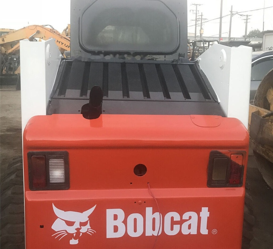 Bobcat S250 - Mini utovarivač: slika 4 Bobcat S250 - Mini utovarivač: slika 4