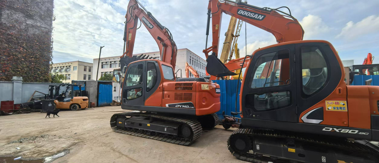 DOOSAN DX140 - Bager: slika 4 DOOSAN DX140 - Bager: slika 4