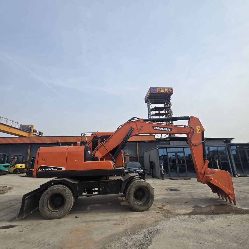 DOOSAN DX150W - Bager točkaš: slika 4 DOOSAN DX150W - Bager točkaš: slika 4