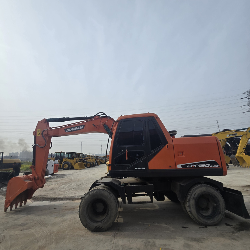 DOOSAN DX150W - Bager točkaš: slika 2 DOOSAN DX150W - Bager točkaš: slika 2
