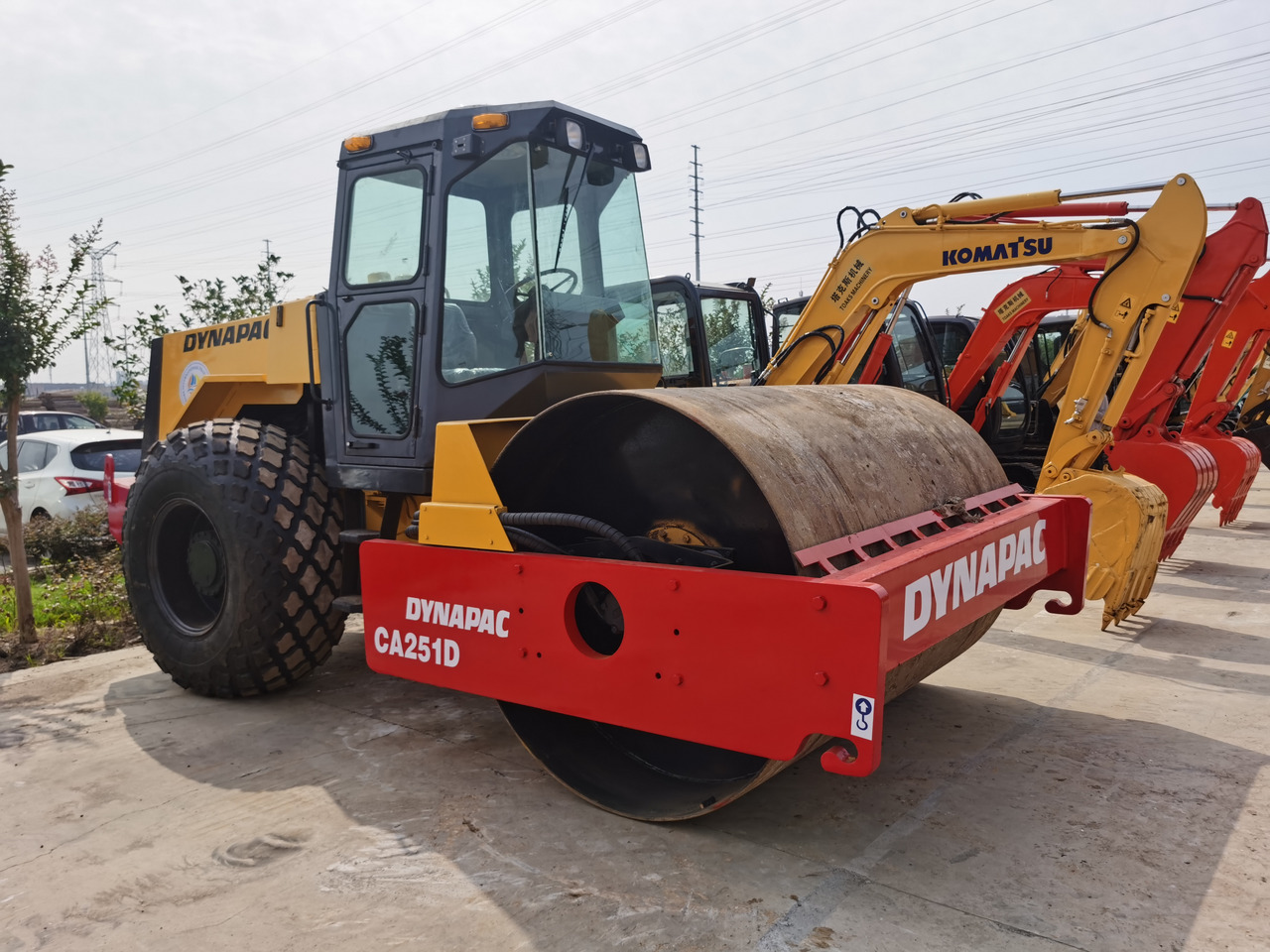 DYNAPAC CA251D - Valjak za puteve: slika 4 DYNAPAC CA251D - Valjak za puteve: slika 4