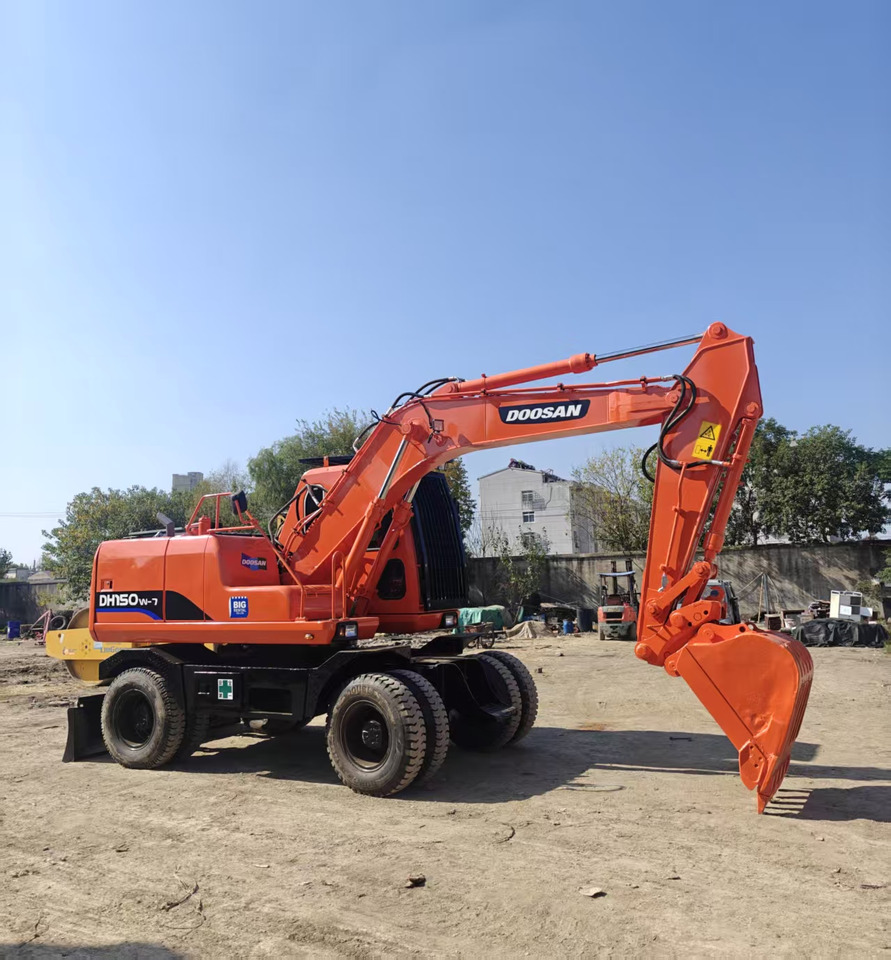Doosan DH150W - Bager točkaš: slika 1 Doosan DH150W - Bager točkaš: slika 1