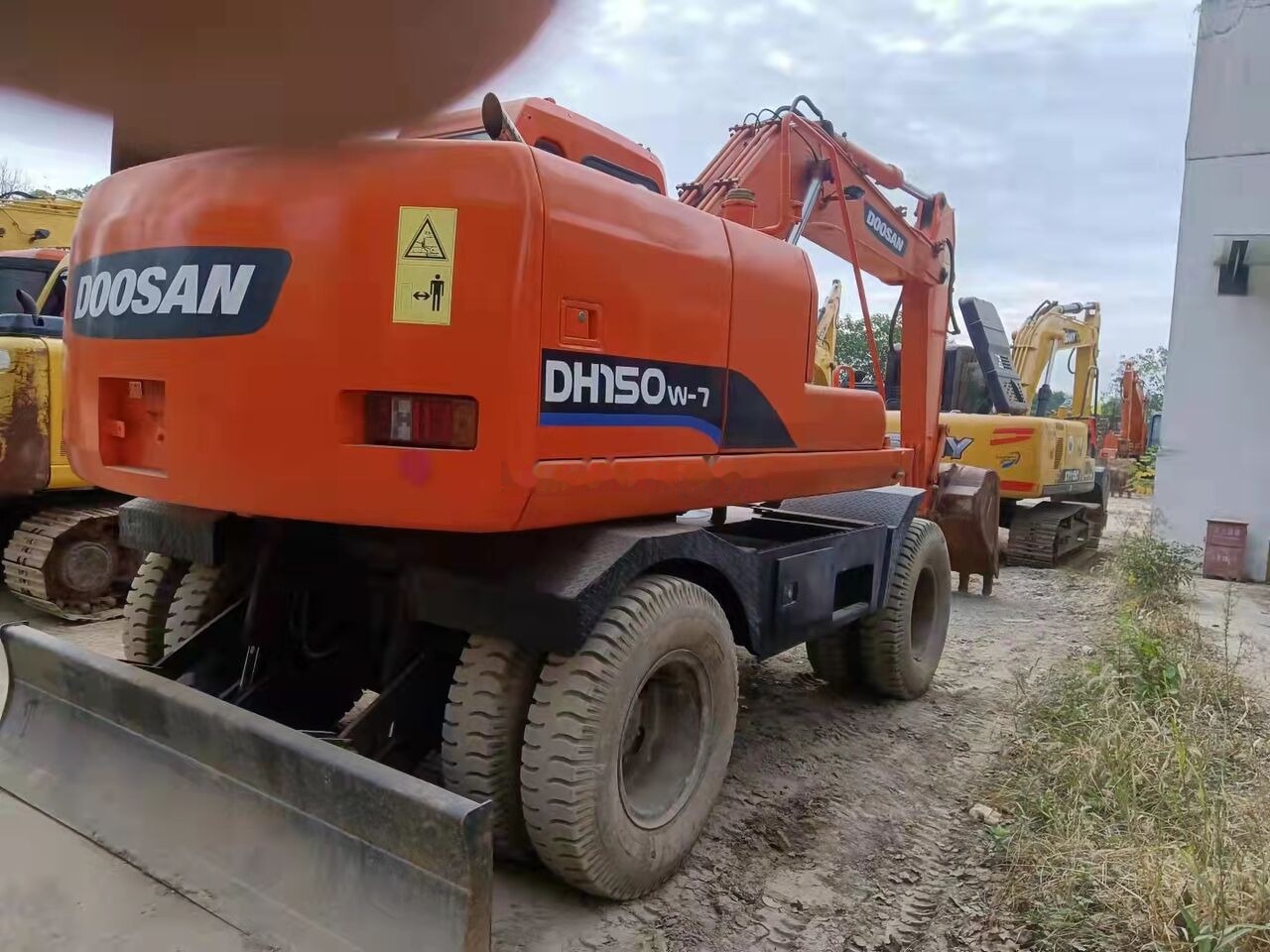 Doosan DH150W - Bager točkaš: slika 4 Doosan DH150W - Bager točkaš: slika 4