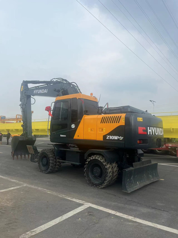 HYUNDAI R210W - Bager točkaš: slika 1 HYUNDAI R210W - Bager točkaš: slika 1