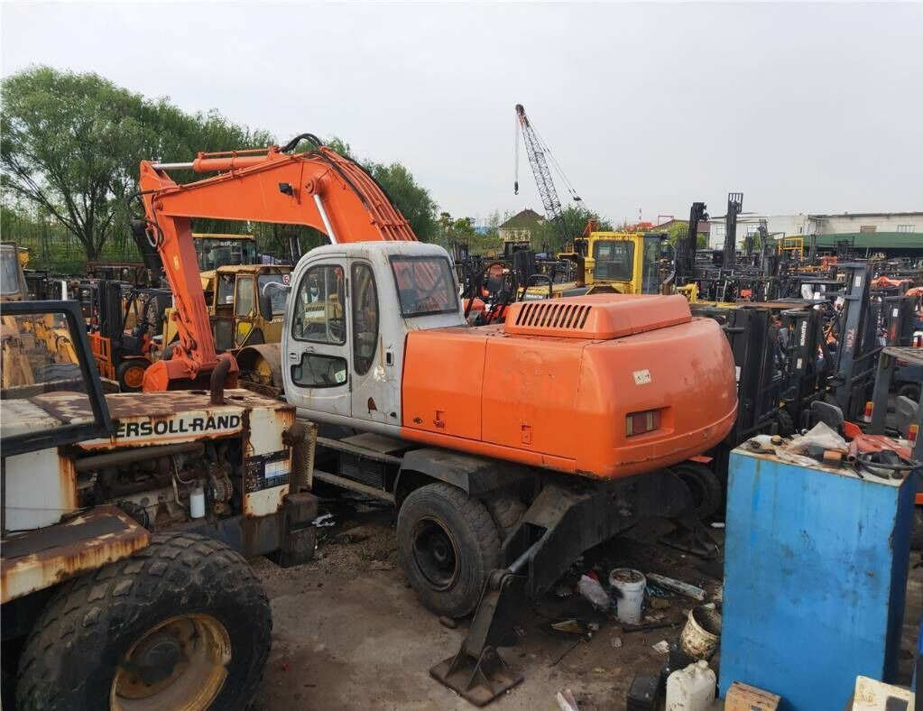 Hitachi ZX160WD - Bager točkaš: slika 5 Hitachi ZX160WD - Bager točkaš: slika 5