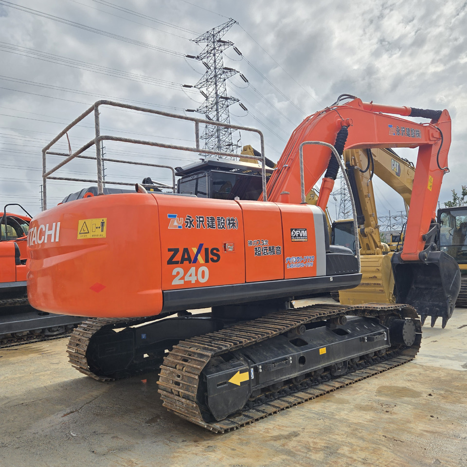 Hitachi ZX240 - Bager: slika 4 Hitachi ZX240 - Bager: slika 4