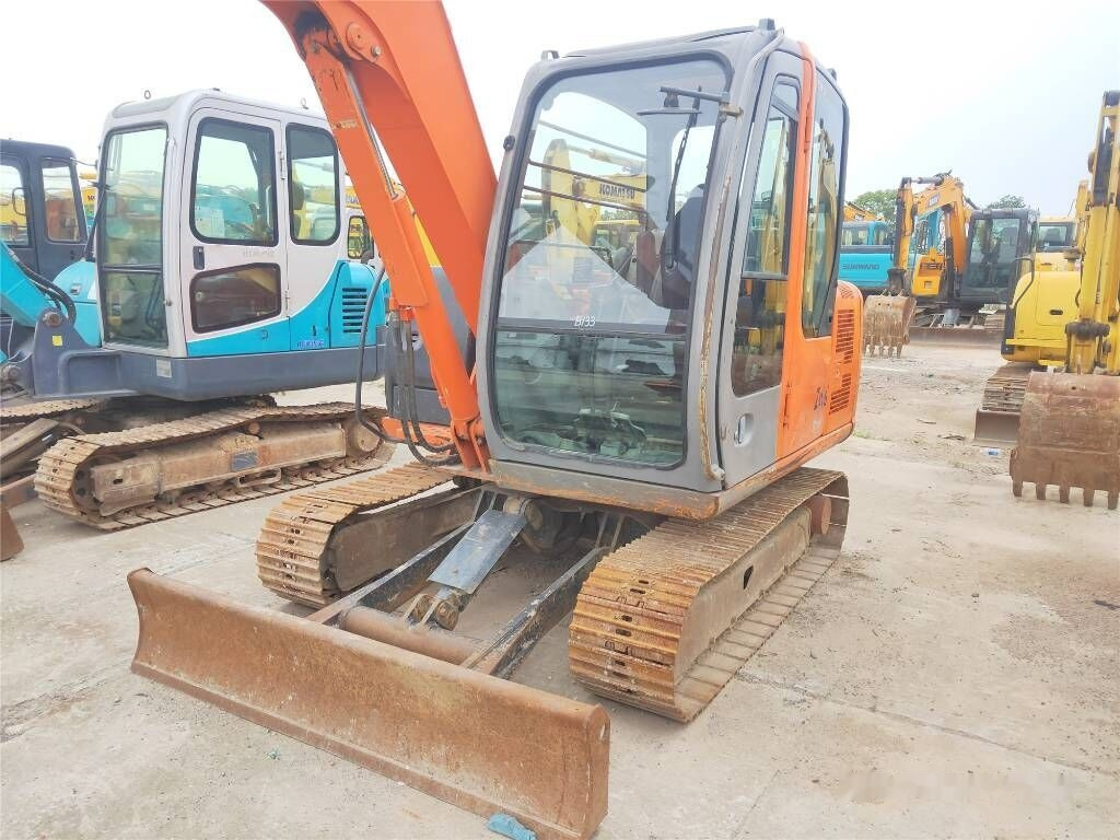 Hitachi ZX60 - Mini bager: slika 2 Hitachi ZX60 - Mini bager: slika 2