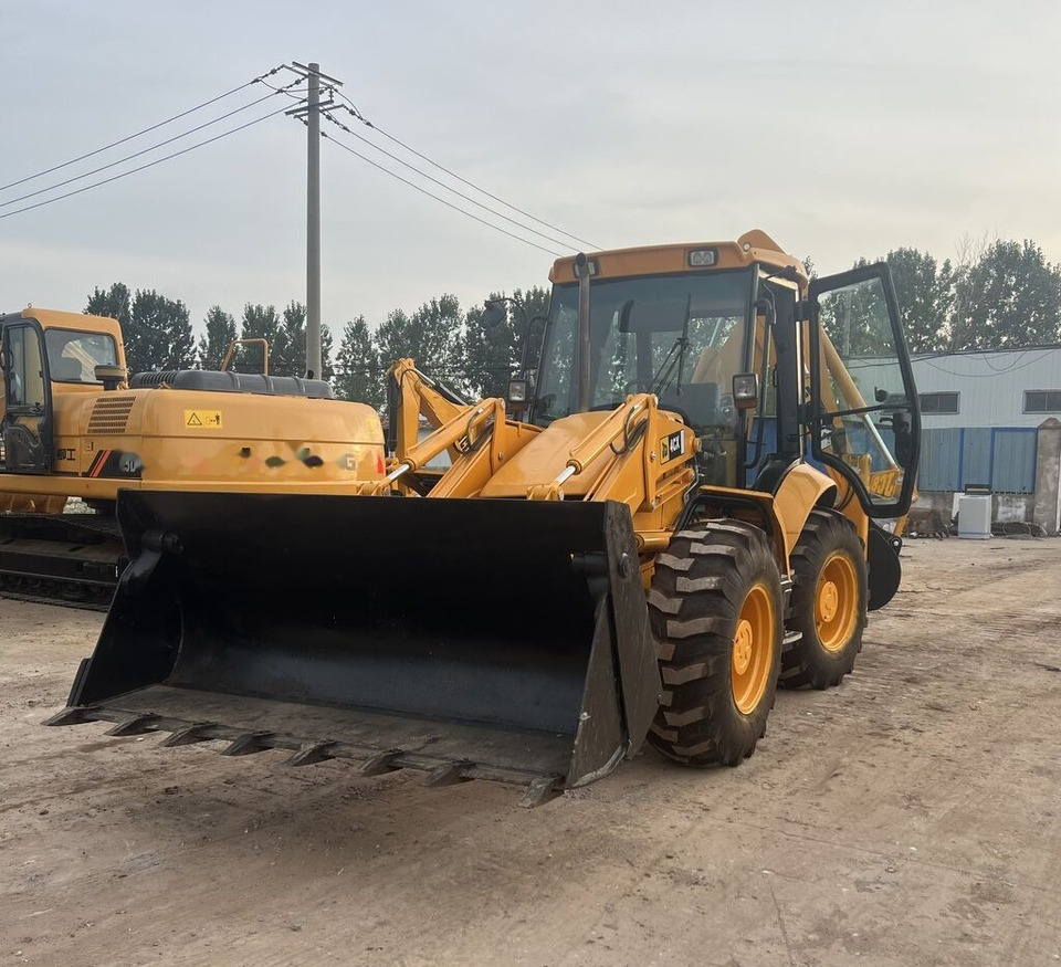 JCB 4CX - Bager utovarivač: slika 4 JCB 4CX - Bager utovarivač: slika 4