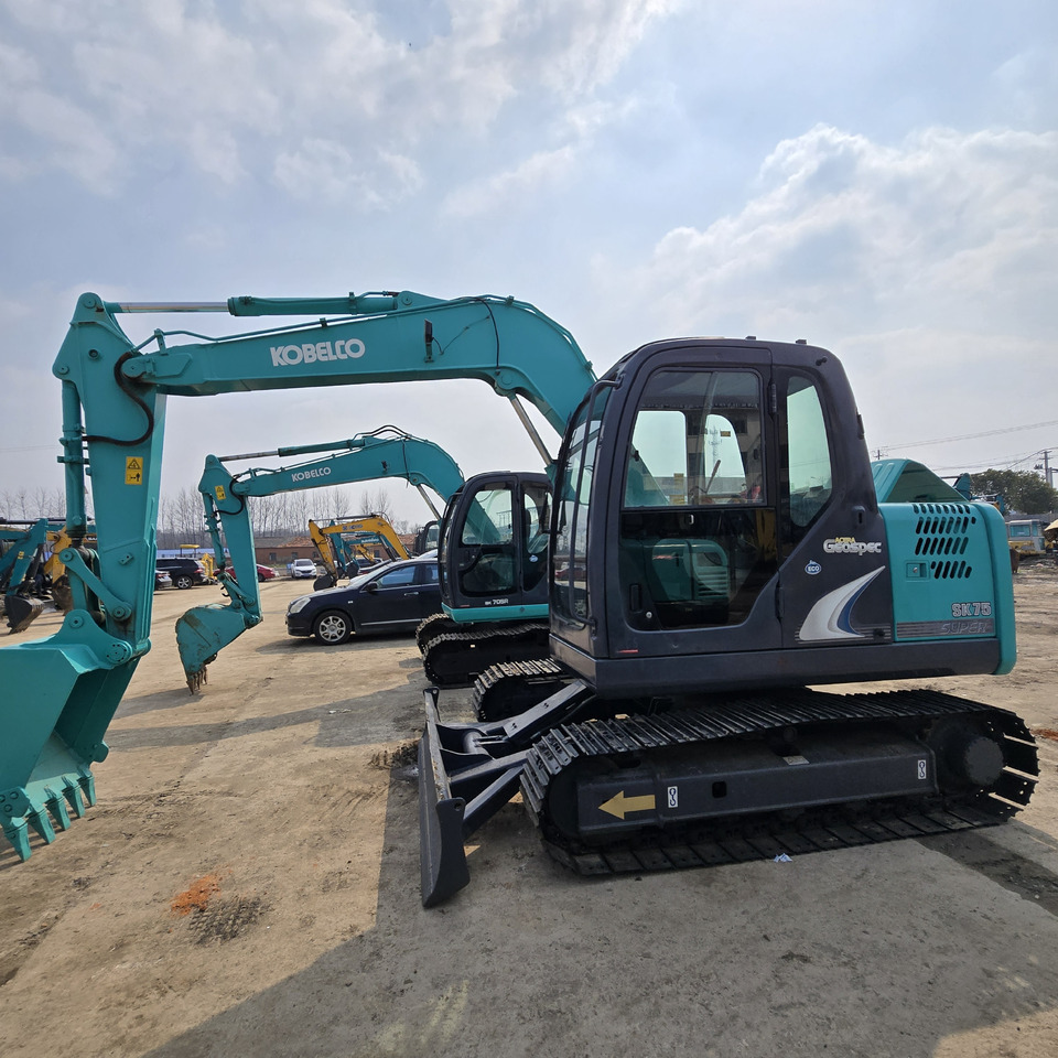 KOBELCO SK75 - Mini bager: slika 5 KOBELCO SK75 - Mini bager: slika 5