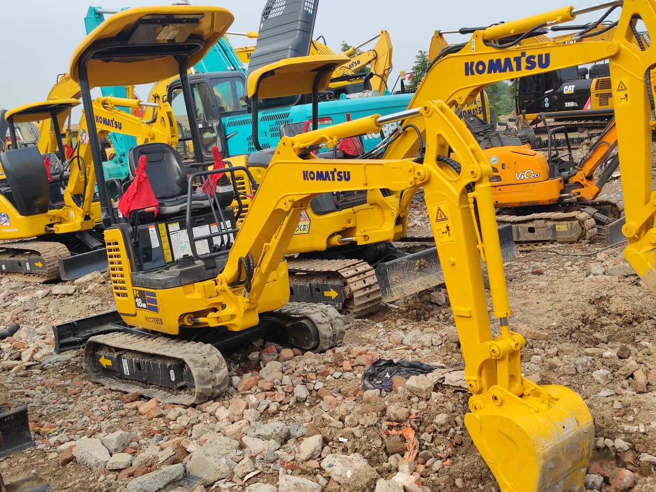 Komatsu PC18MR - Mini bager: slika 3 Komatsu PC18MR - Mini bager: slika 3