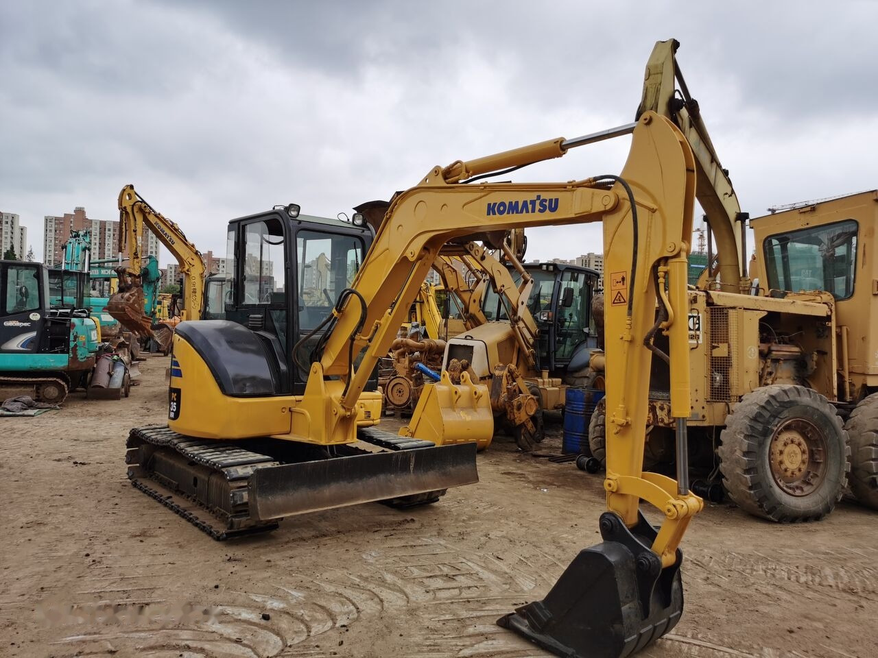 Komatsu PC35MR - Mini bager: slika 4 Komatsu PC35MR - Mini bager: slika 4