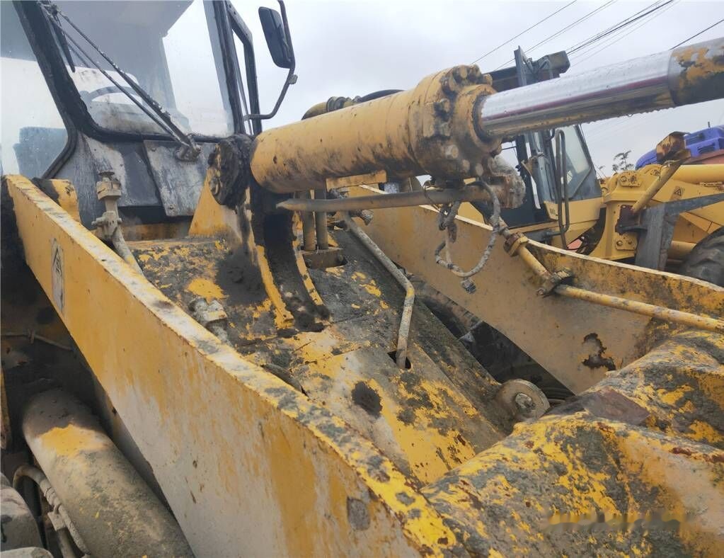 Komatsu WA320 - Utovarivač točkaš: slika 3 Komatsu WA320 - Utovarivač točkaš: slika 3