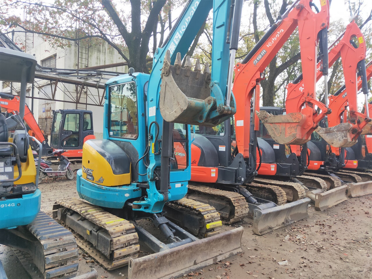 Kubota KX135 - Mini bager: slika 1 Kubota KX135 - Mini bager: slika 1
