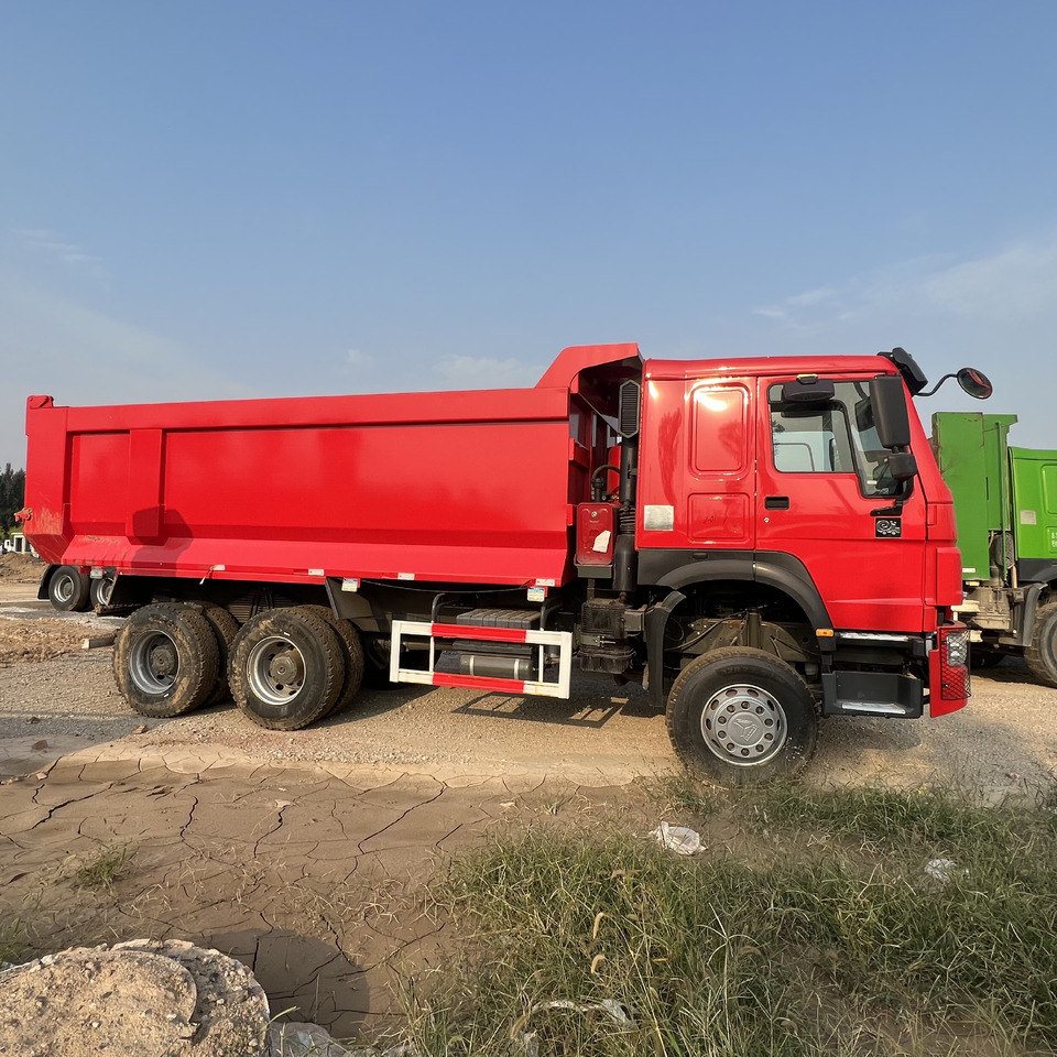 Istovarivač Sinotruk HOWO 371 6*4 Dump truck: slika 10