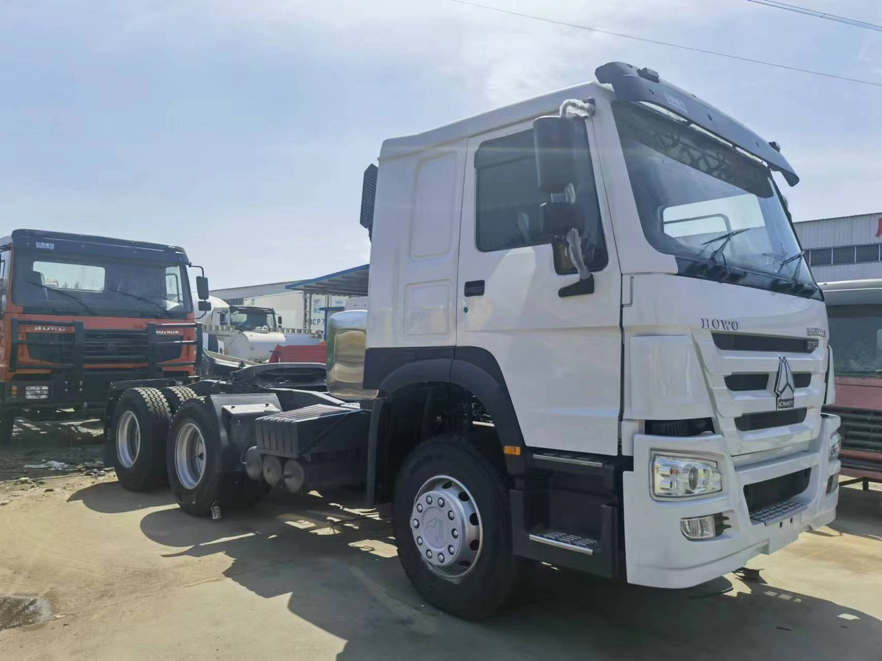 Sinotruk HOWO 375 tractor - Mini kiper: slika 4 Sinotruk HOWO 375 tractor - Mini kiper: slika 4