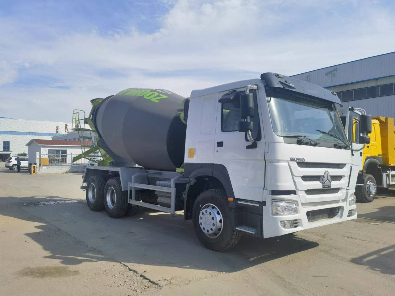 Sinotruk HOWO 6*4 Concrete mixer truck - Mikser za beton: slika 5 Sinotruk HOWO 6*4 Concrete mixer truck - Mikser za beton: slika 5