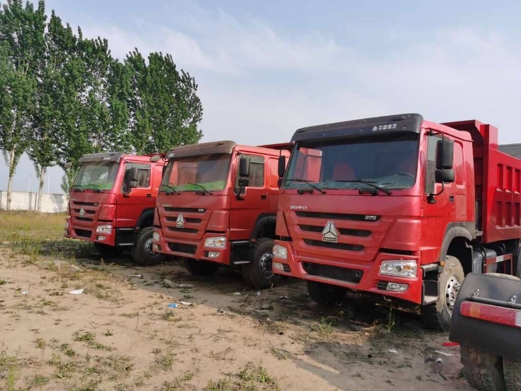 Sinotruk HOWO 6*4 Dump truck - Istovarivač: slika 1 Sinotruk HOWO 6*4 Dump truck - Istovarivač: slika 1