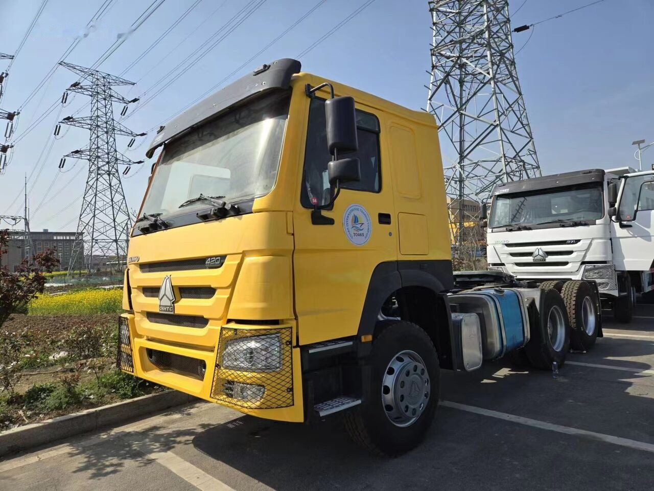 Howo 6x4 - Tegljač: slika 1 Howo 6x4 - Tegljač: slika 1