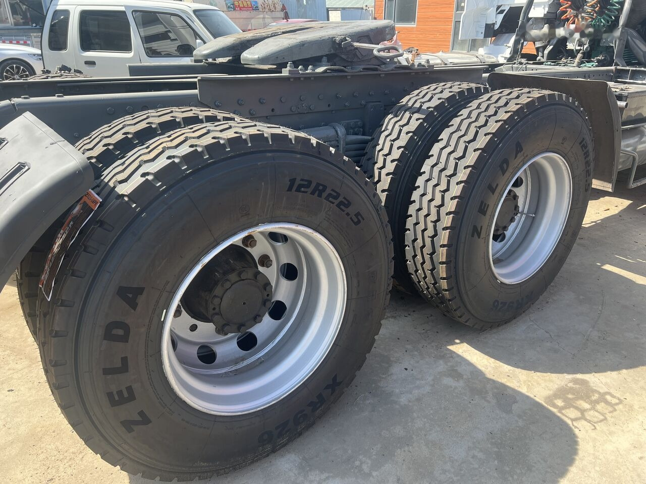 Howo 6x4 - Tegljač: slika 5 Howo 6x4 - Tegljač: slika 5