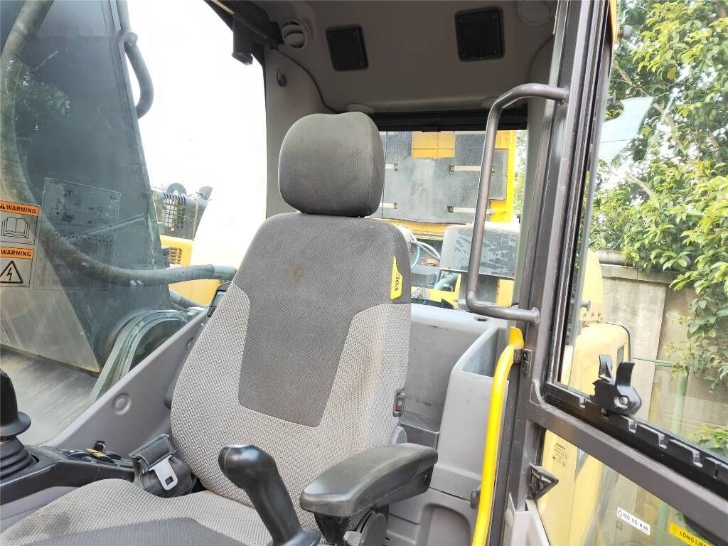 Volvo EC 380 D L - Bager guseničar: slika 5 Volvo EC 380 D L - Bager guseničar: slika 5