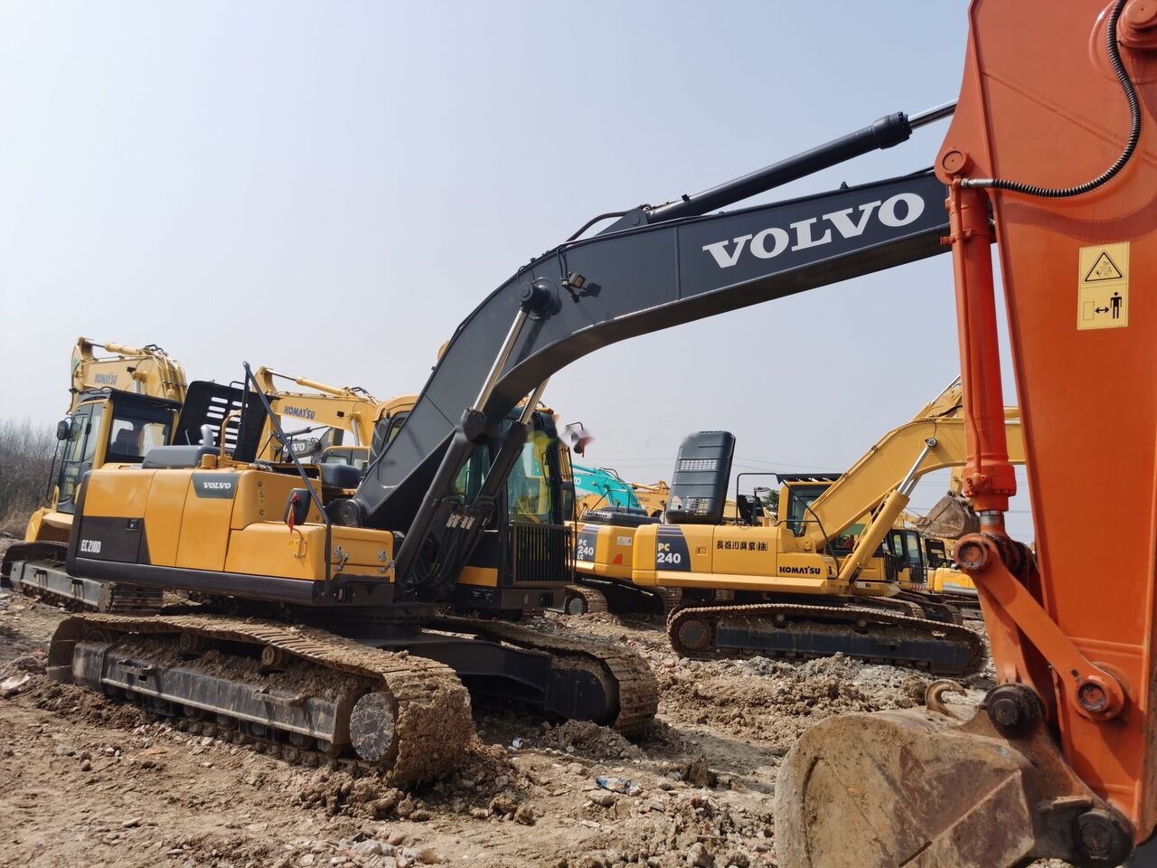 Bager guseničar Volvo EC210D: slika 6