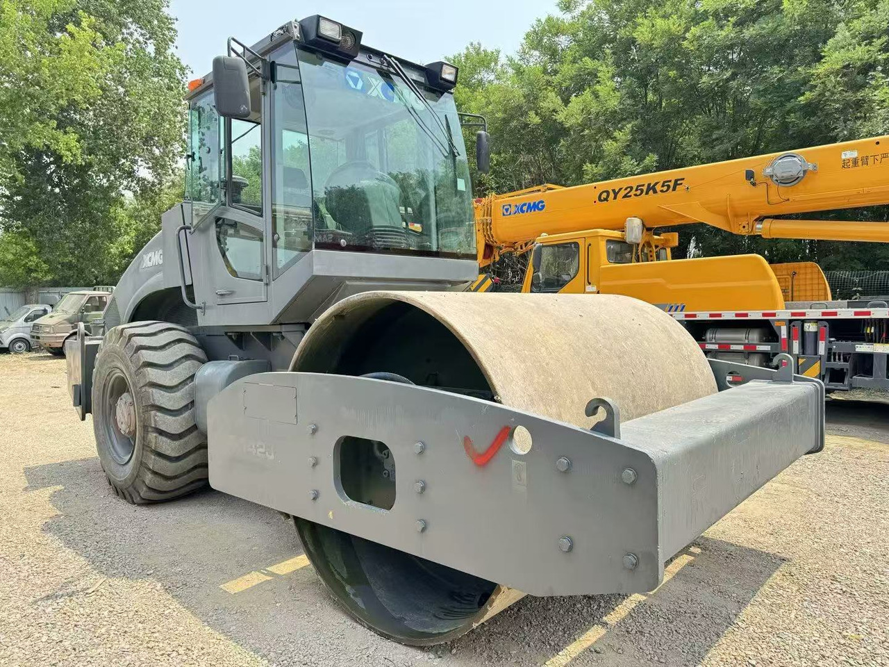 XCMG XS142J - Valjak za puteve: slika 3 XCMG XS142J - Valjak za puteve: slika 3