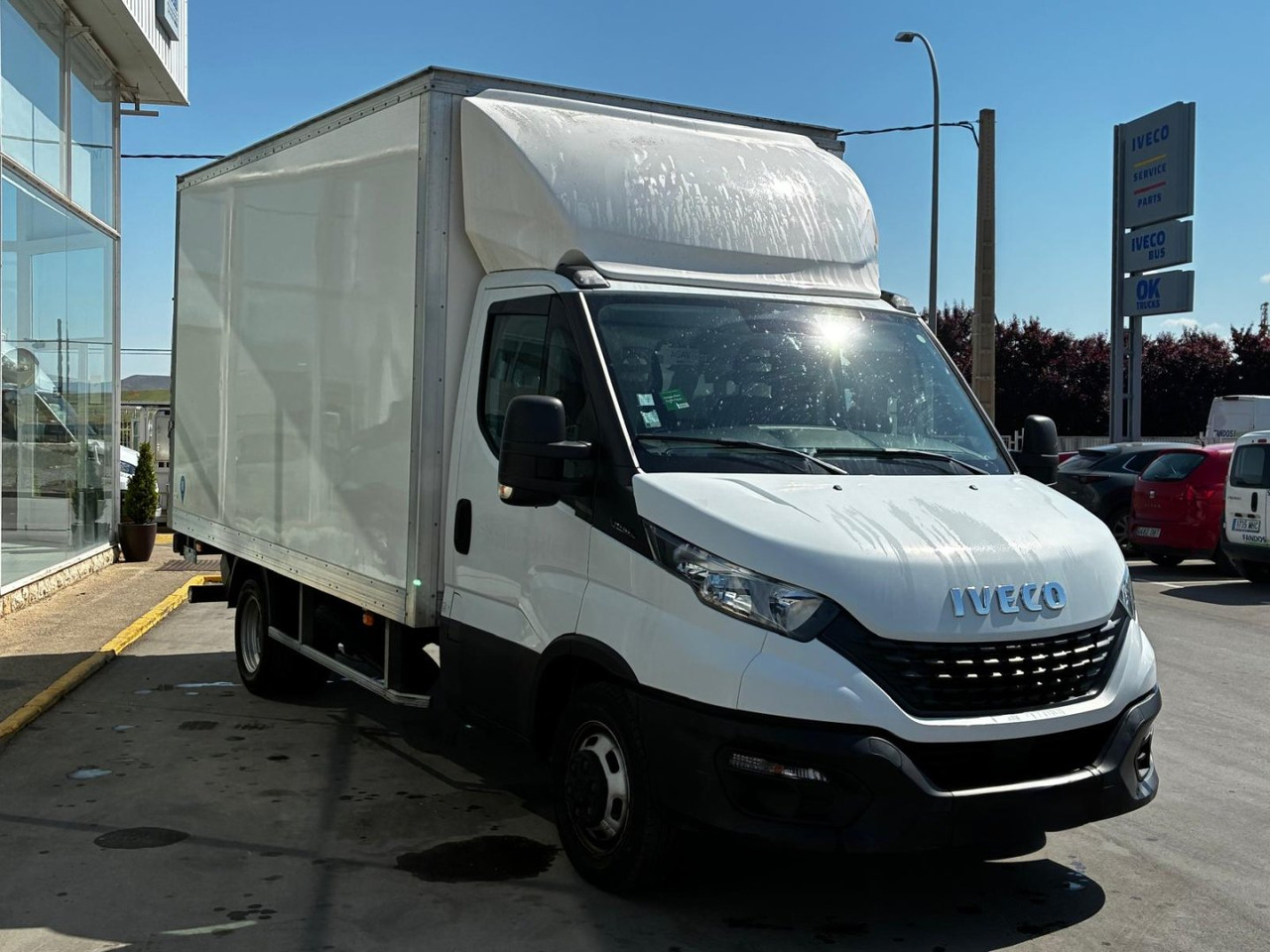 Caja cerrada IVECO 35C16 20m3 - Dostavno vozilo sa zatvorenim sandukom: slika 3 Caja cerrada IVECO 35C16 20m3 - Dostavno vozilo sa zatvorenim sandukom: slika 3