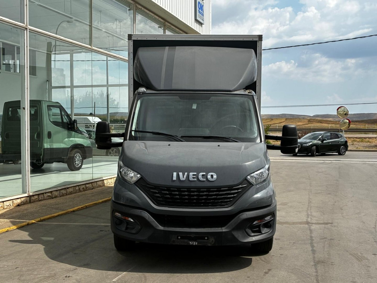 Caja cerrada IVECO 35C16 20m3 - Dostavno vozilo sa zatvorenim sandukom: slika 2 Caja cerrada IVECO 35C16 20m3 - Dostavno vozilo sa zatvorenim sandukom: slika 2