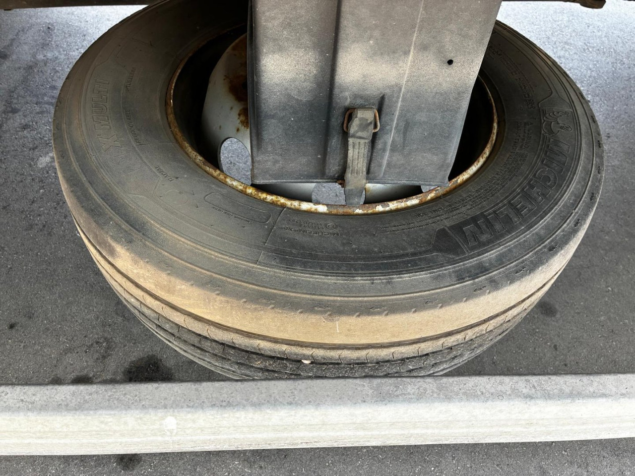 Caja cerrada IVECO Eurocargo ML 120 E22 - Kamion sa zatvorenim sandukom: slika 5 Caja cerrada IVECO Eurocargo ML 120 E22 - Kamion sa zatvorenim sandukom: slika 5