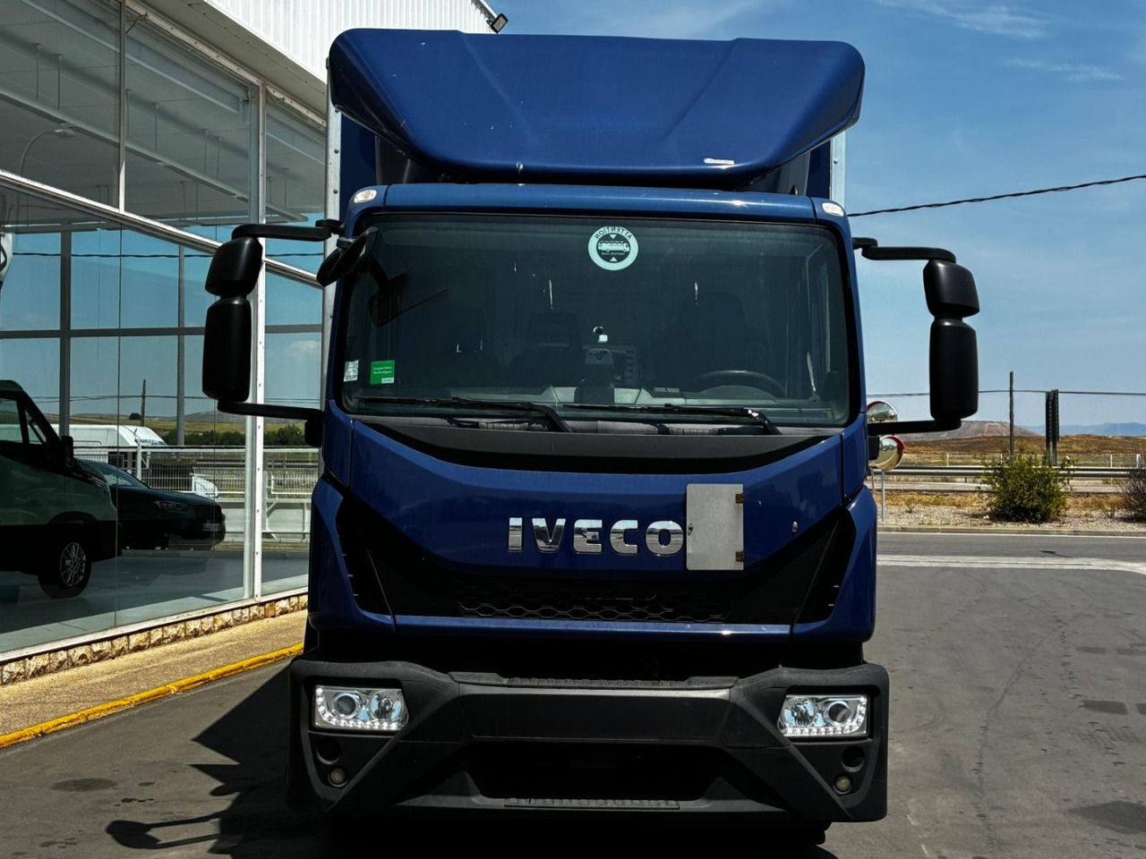 Caja cerrada IVECO Eurocargo ML 120 E22 - Kamion sa zatvorenim sandukom: slika 2 Caja cerrada IVECO Eurocargo ML 120 E22 - Kamion sa zatvorenim sandukom: slika 2